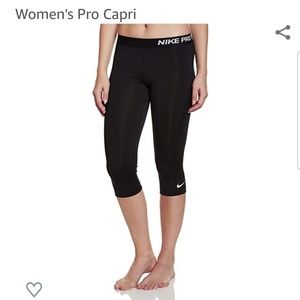 EUC♡ NIKE WOMEN'S PRO CAPRI